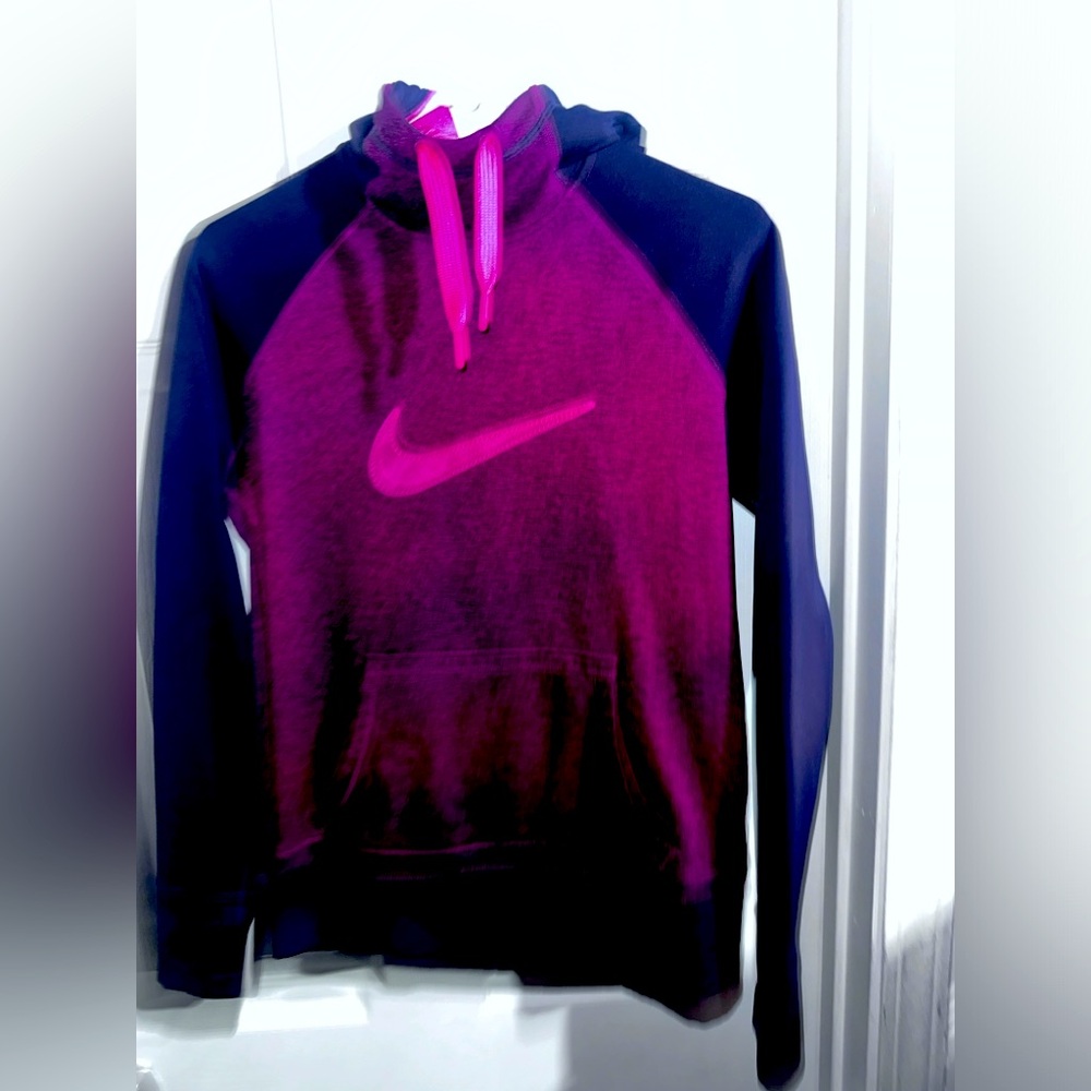 nike womens small hooded sweatshirt
